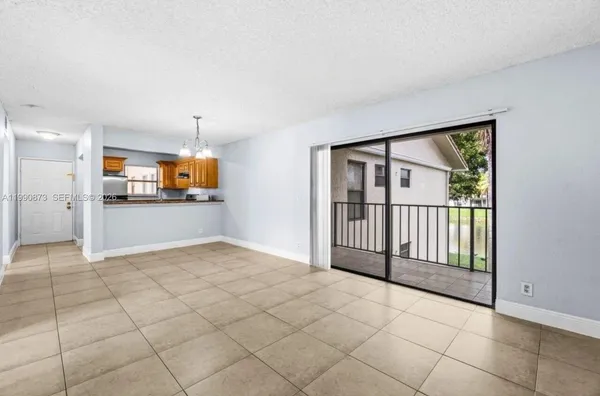 $1,870 | 1495 Lake Crystal Drive, Unit H, West Palm Beach, FL 33411