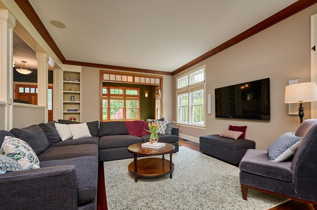 46 Sovereign Way Northampton, MA 01062 - Photo 4 of 42