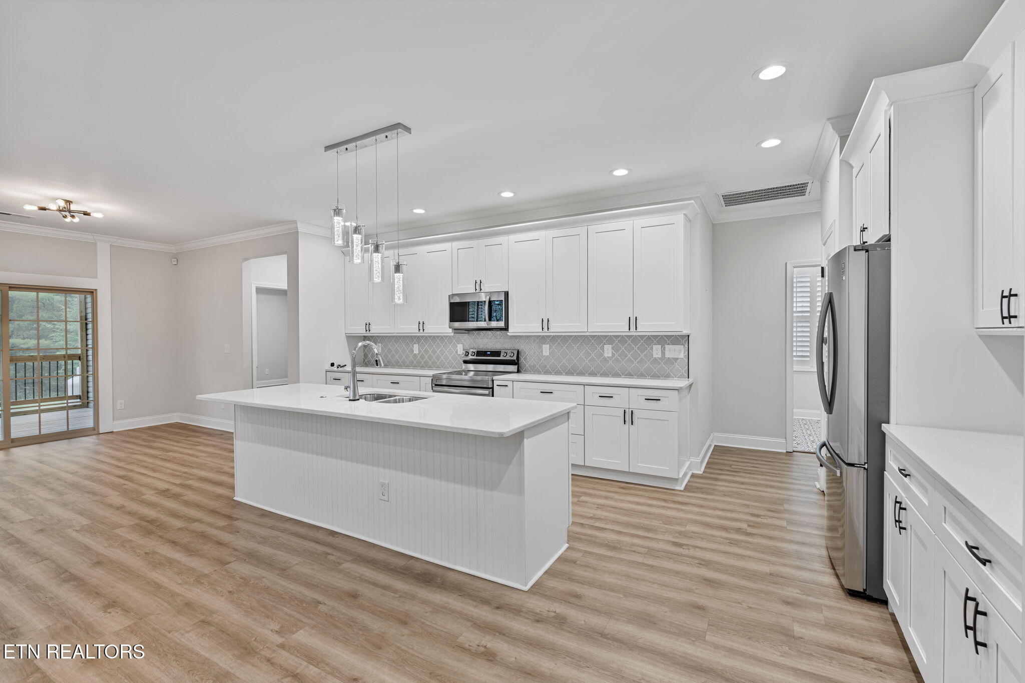 129 Ogana Way Loudon, TN 37774 - Photo 11 of 36 23-web-or-mls-DSC09329