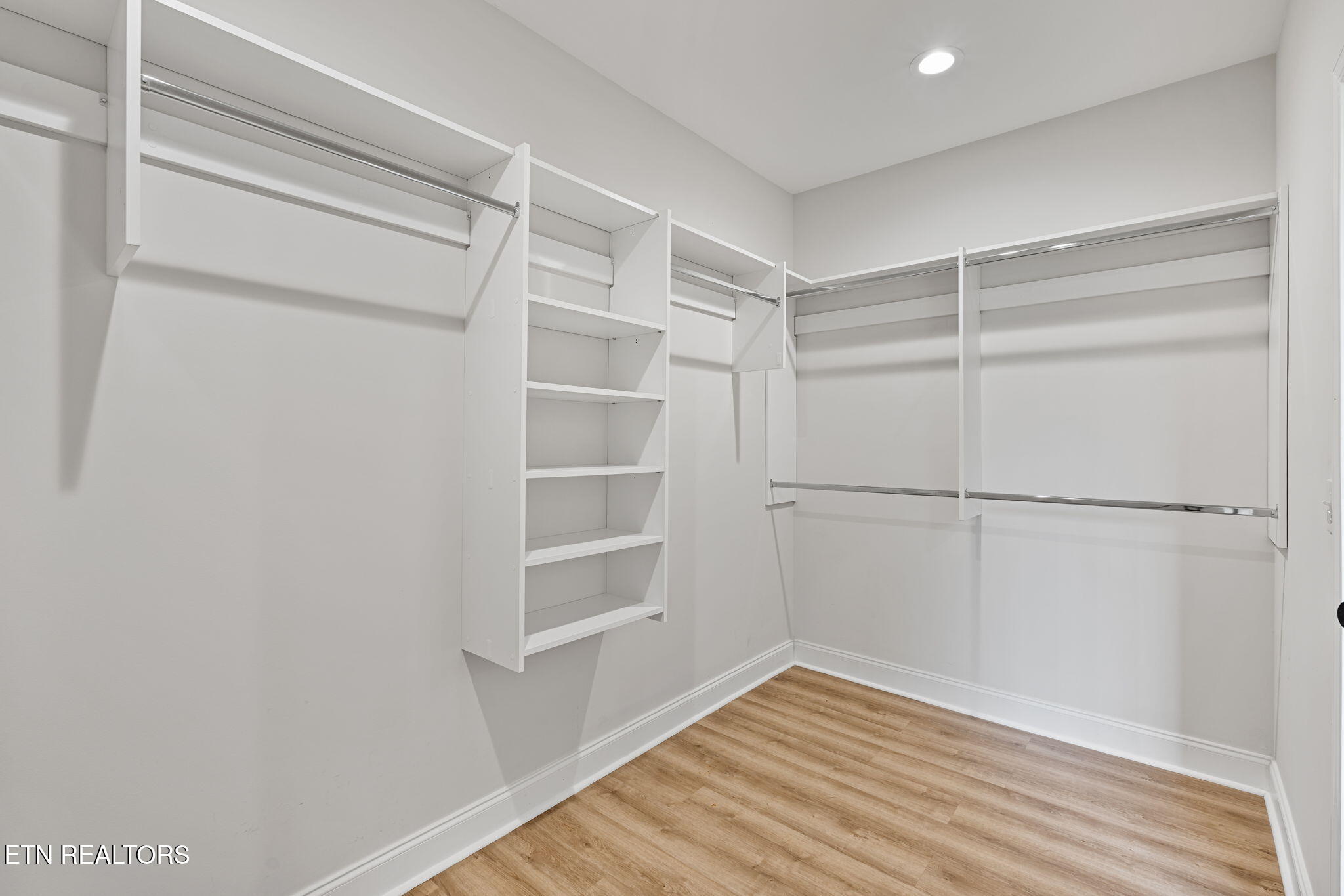 129 Ogana Way Loudon, TN 37774 - Photo 23 of 36 12-web-or-mls-DSC09431