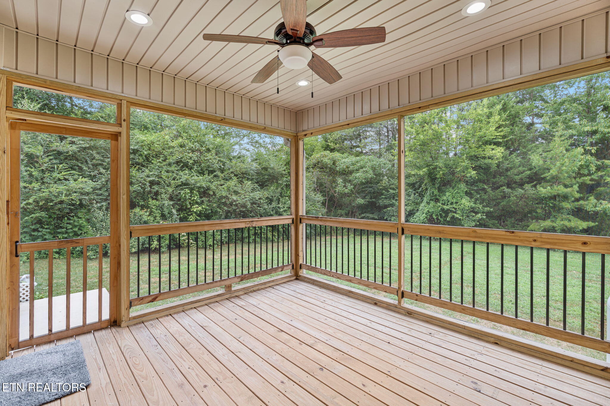 129 Ogana Way Loudon, TN 37774 - Photo 32 of 36 5-web-or-mls-DSC09389