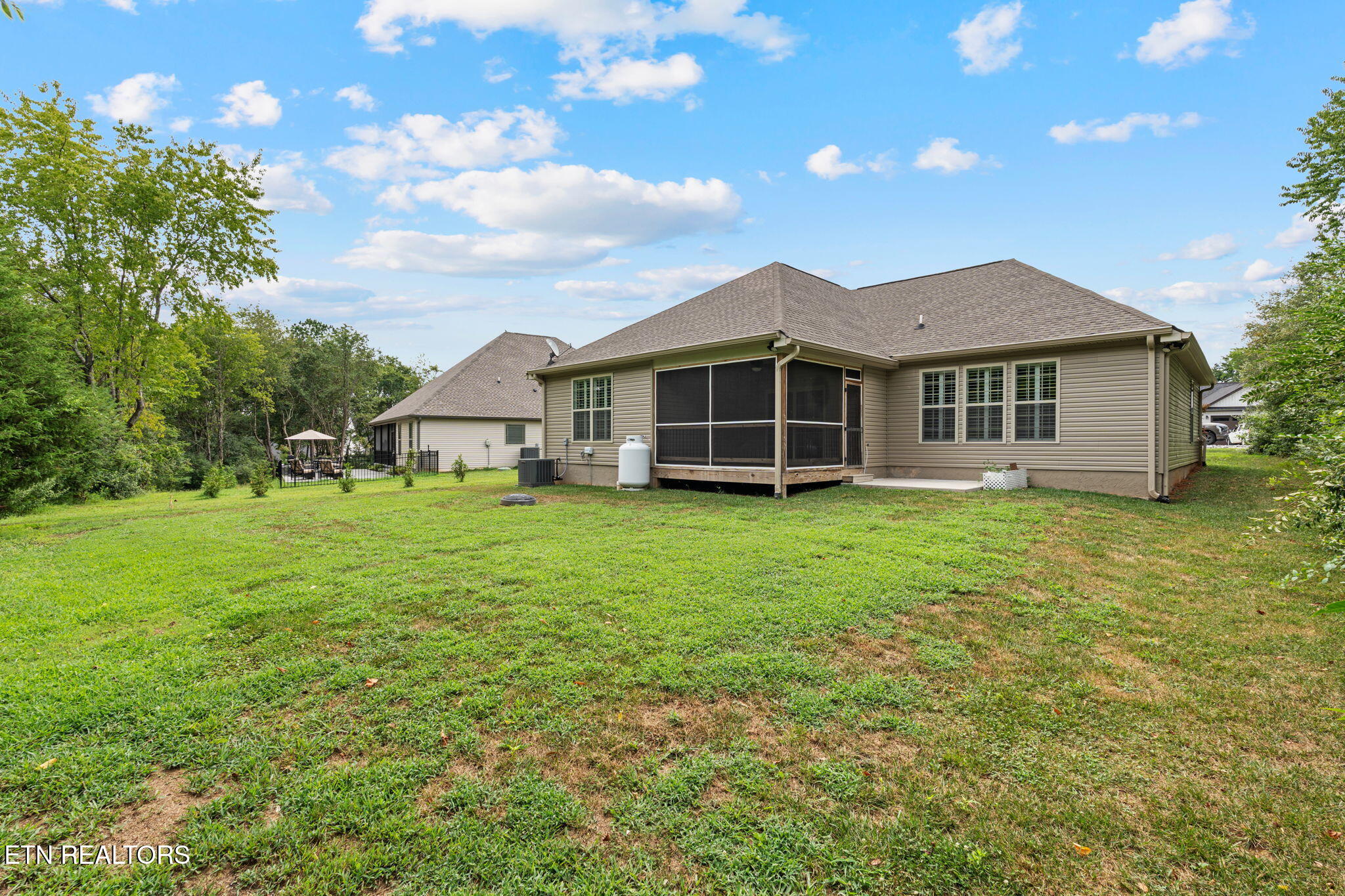 129 Ogana Way Loudon, TN 37774 - Photo 34 of 36 2-web-or-mls-DSC09476