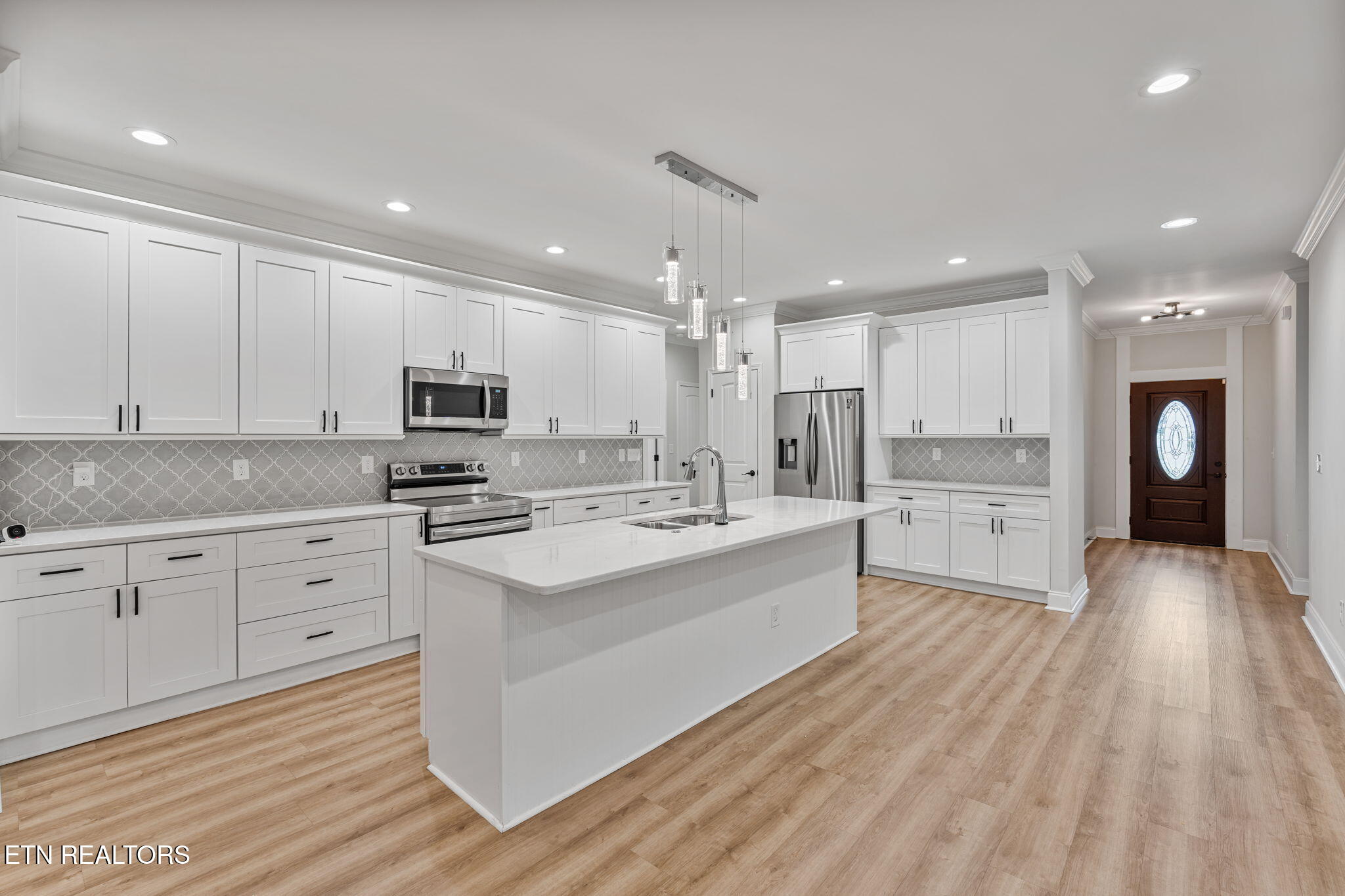 129 Ogana Way Loudon, TN 37774 - Photo 8 of 36 26-web-or-mls-DSC09347