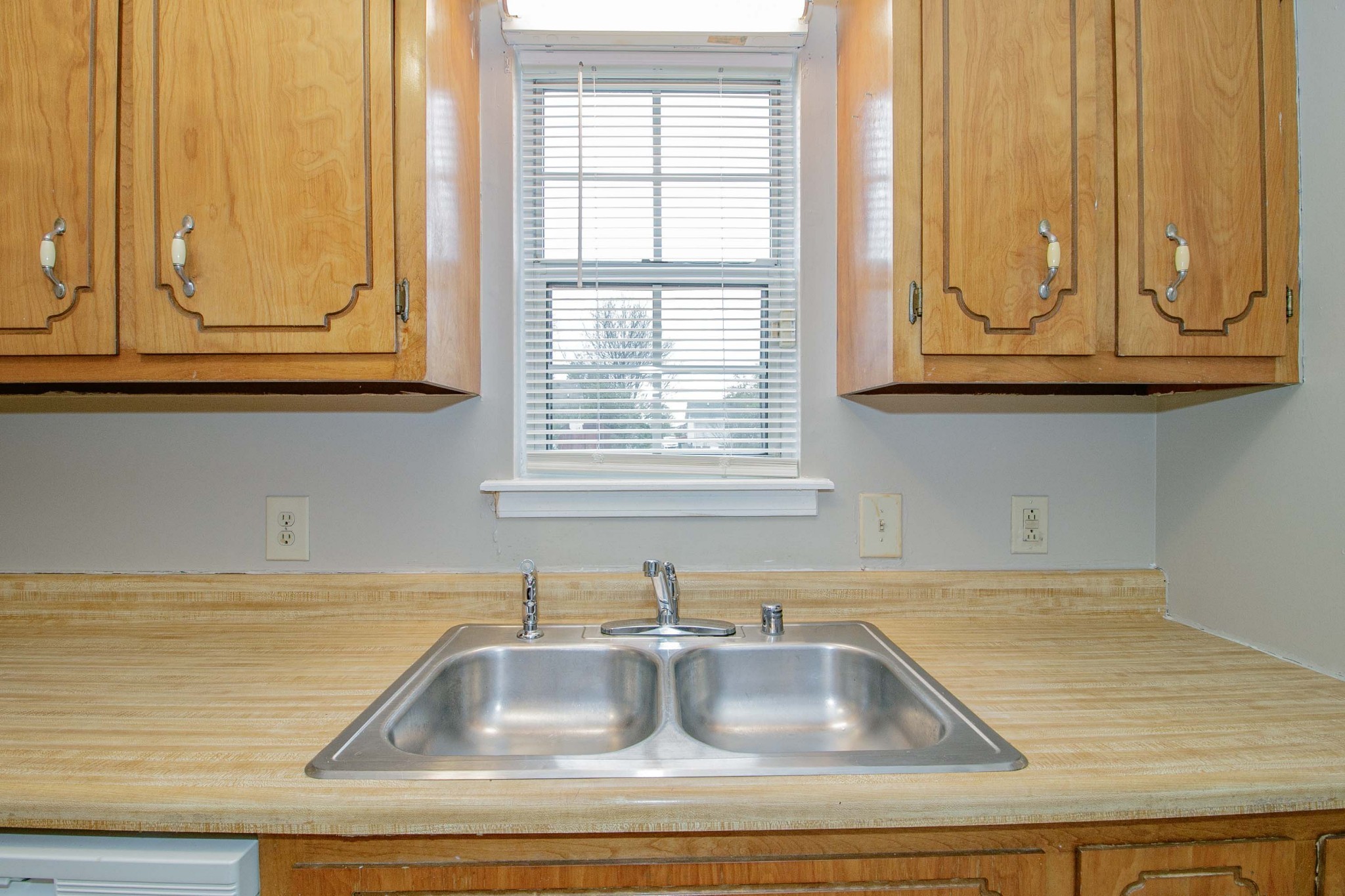 330 Hugh Hunter Road Oak Grove, KY 42262 - Photo 12 of 35