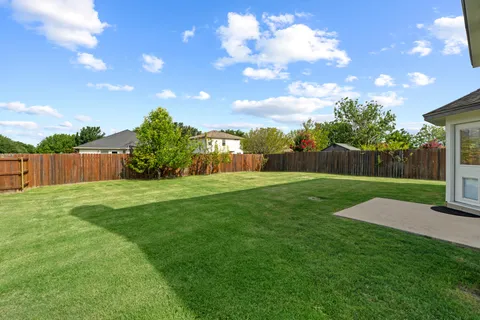 $335,000 | 301 Abamillo Court, Hutto, TX 78634