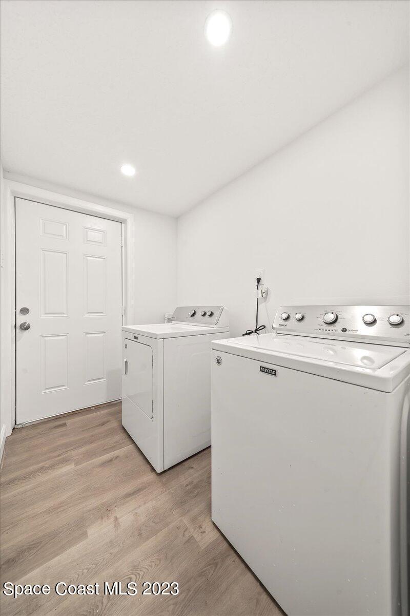 263 Edward Road Melbourne, FL 32904 - Photo 21 of 23 Laundry room