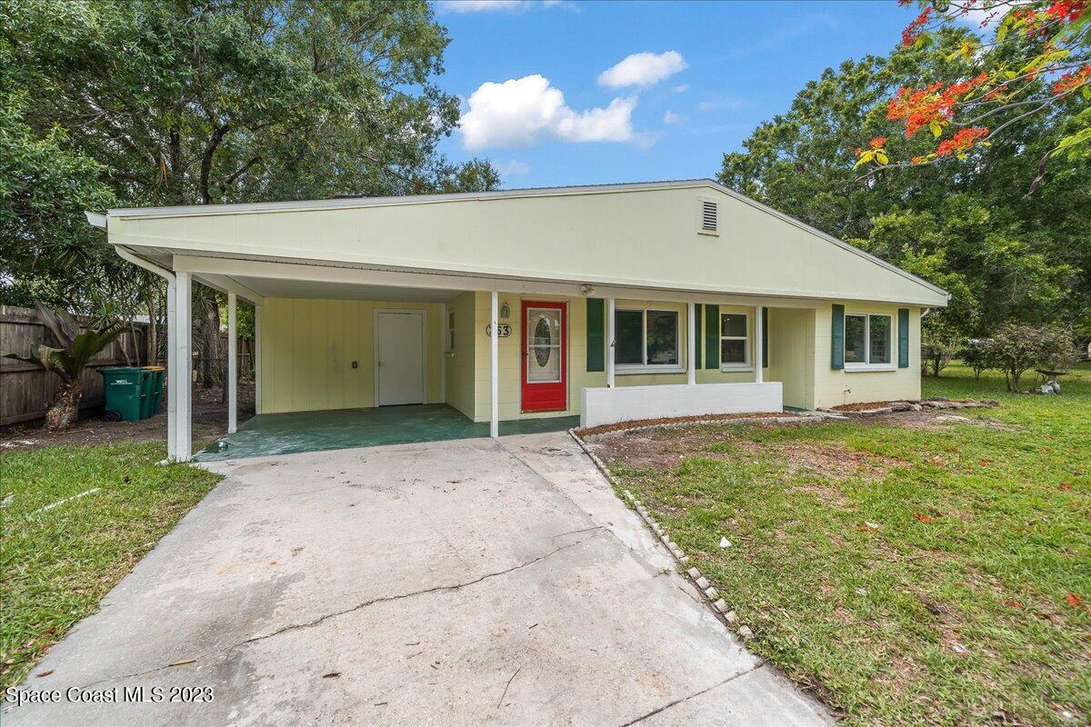 263 Edward Road Melbourne, FL 32904 - Photo 3 of 23 Front of home