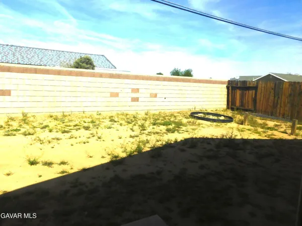 $2,100 | 20321 88th Street, California City, CA 93505