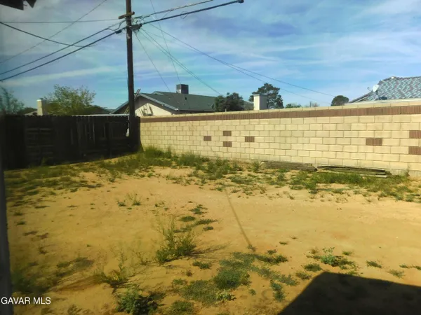 $2,100 | 20321 88th Street, California City, CA 93505