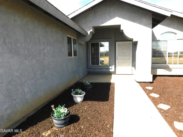 $2,100 | 20321 88th Street, California City, CA 93505