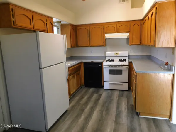 $2,100 | 20321 88th Street, California City, CA 93505