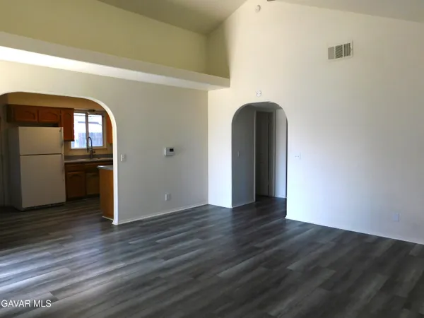 $2,100 | 20321 88th Street, California City, CA 93505