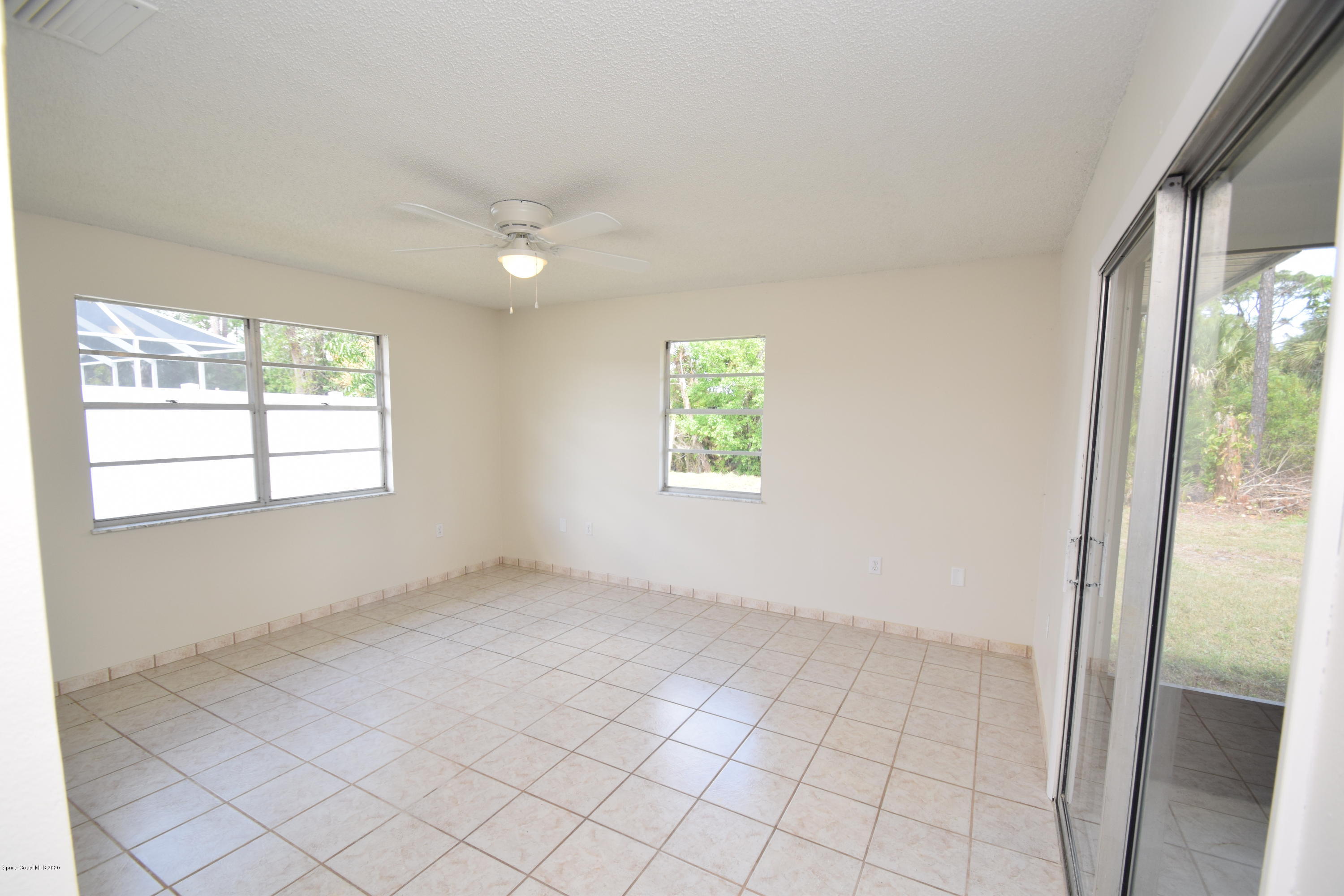 753 George Street Sebastian, FL 32958 - Photo 28 of 54 Master bedroom