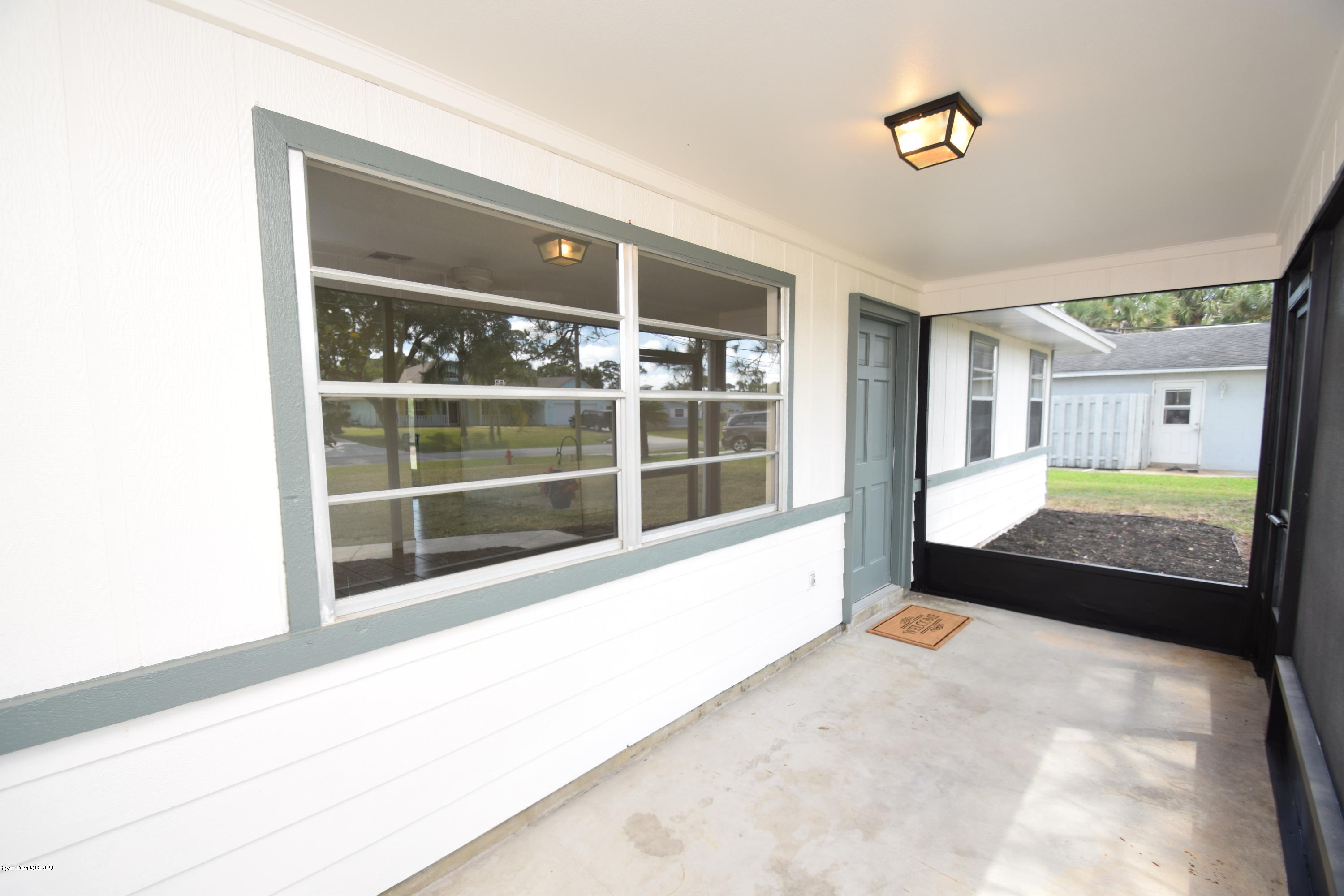 753 George Street Sebastian, FL 32958 - Photo 4 of 54 Front porch