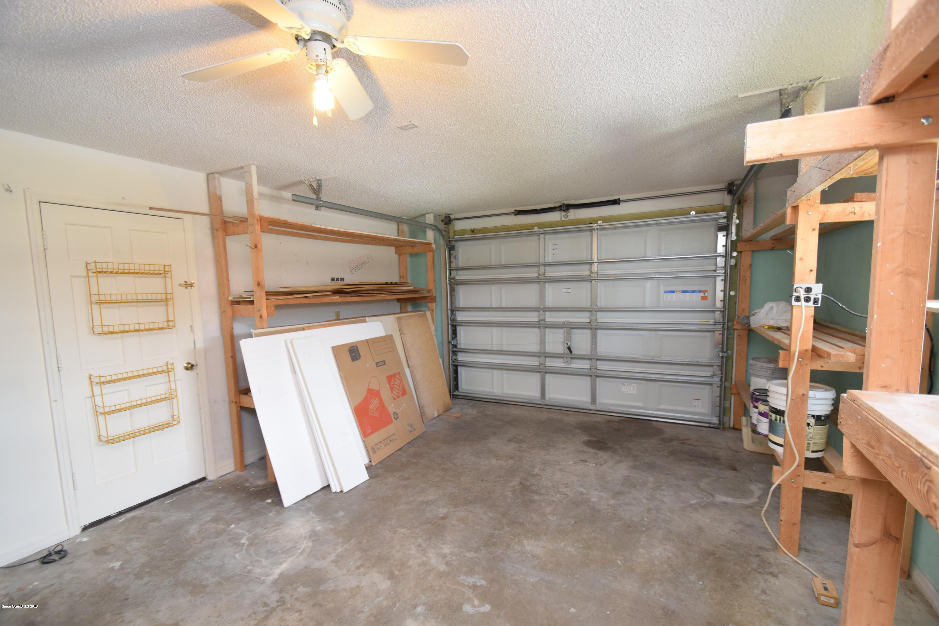 753 George Street Sebastian, FL 32958 - Photo 36 of 54 Garage