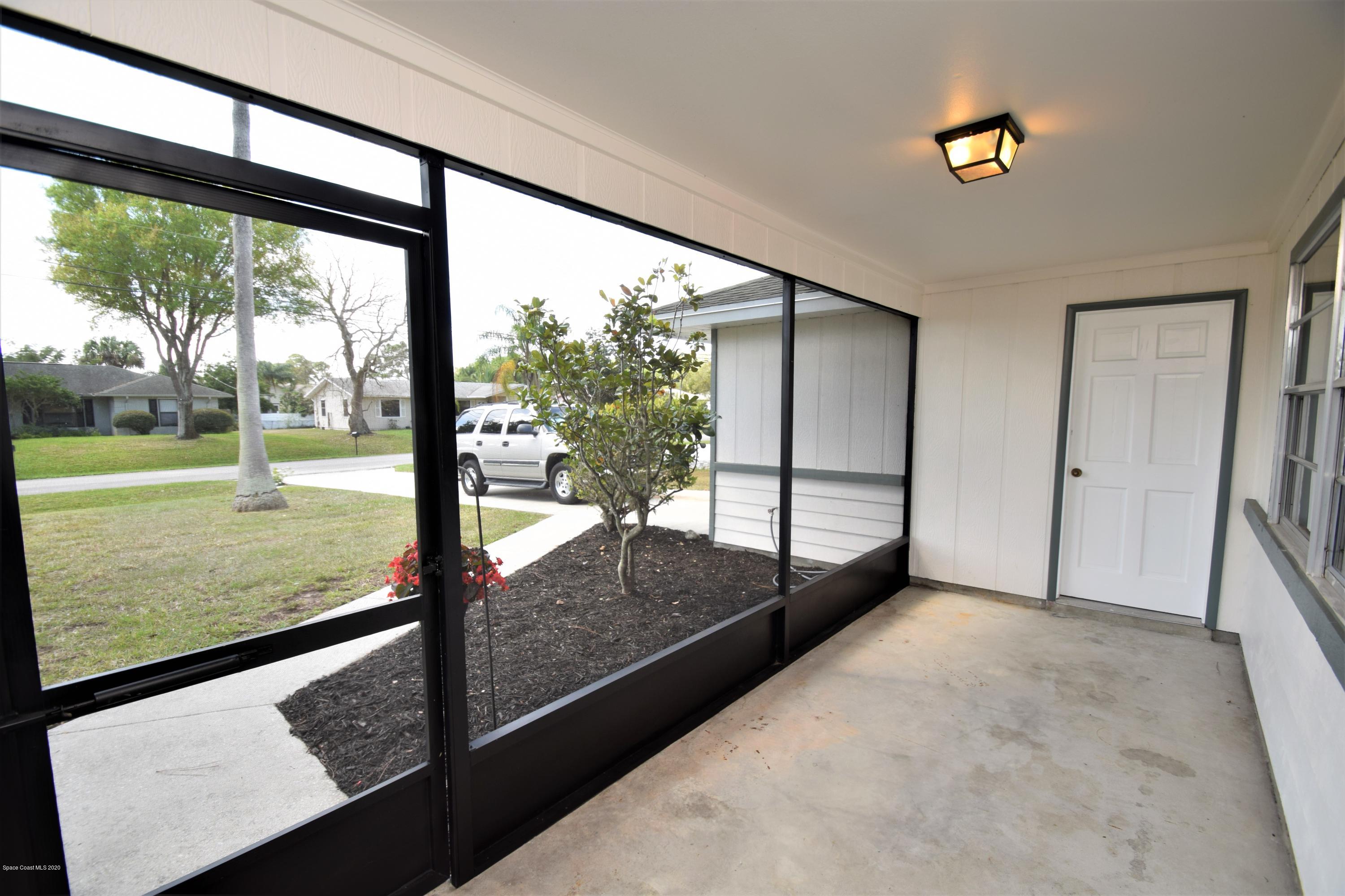753 George Street Sebastian, FL 32958 - Photo 5 of 54 Front porch
