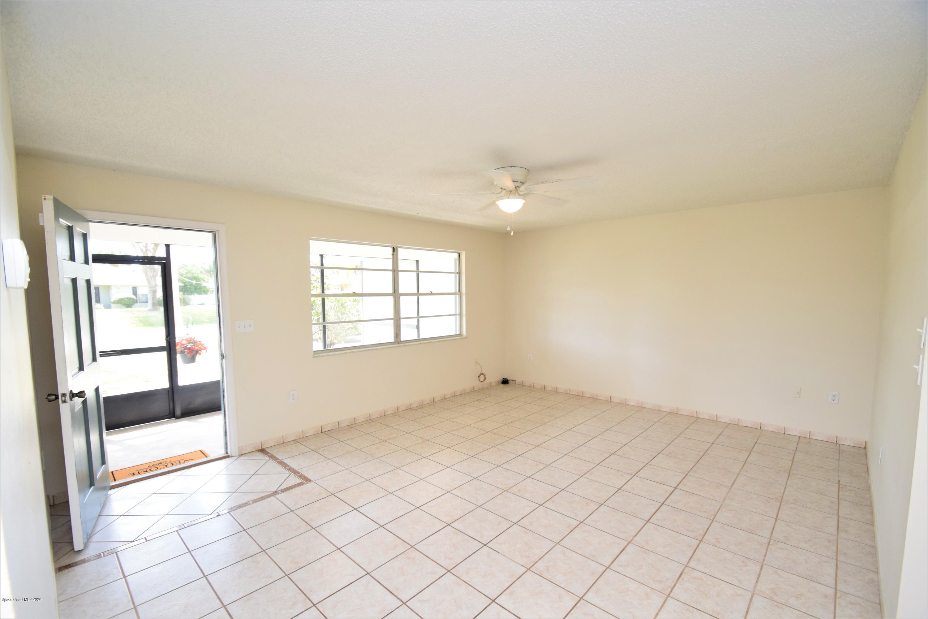 753 George Street Sebastian, FL 32958 - Photo 6 of 54 Family Room