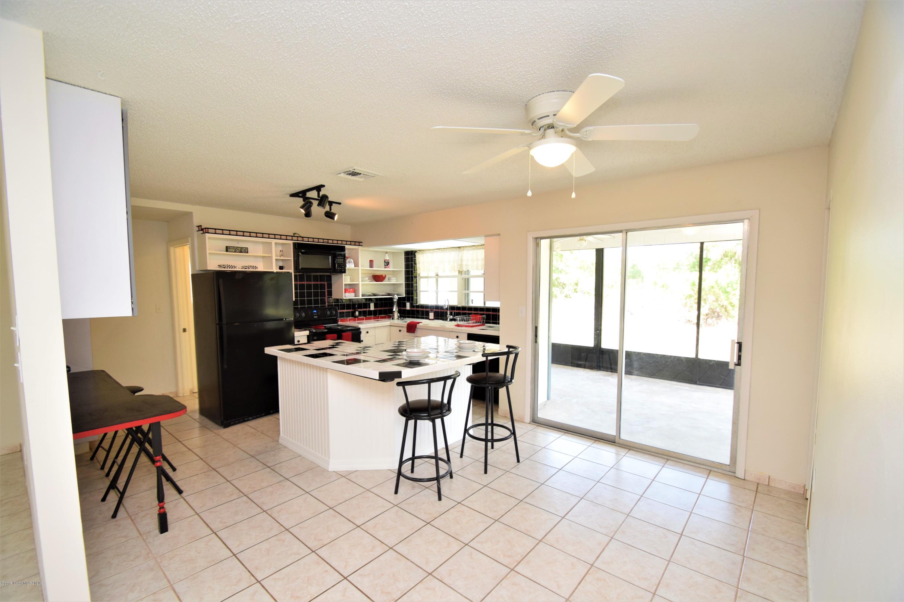 753 George Street Sebastian, FL 32958 - Photo 9 of 54 Kitchen - Dining