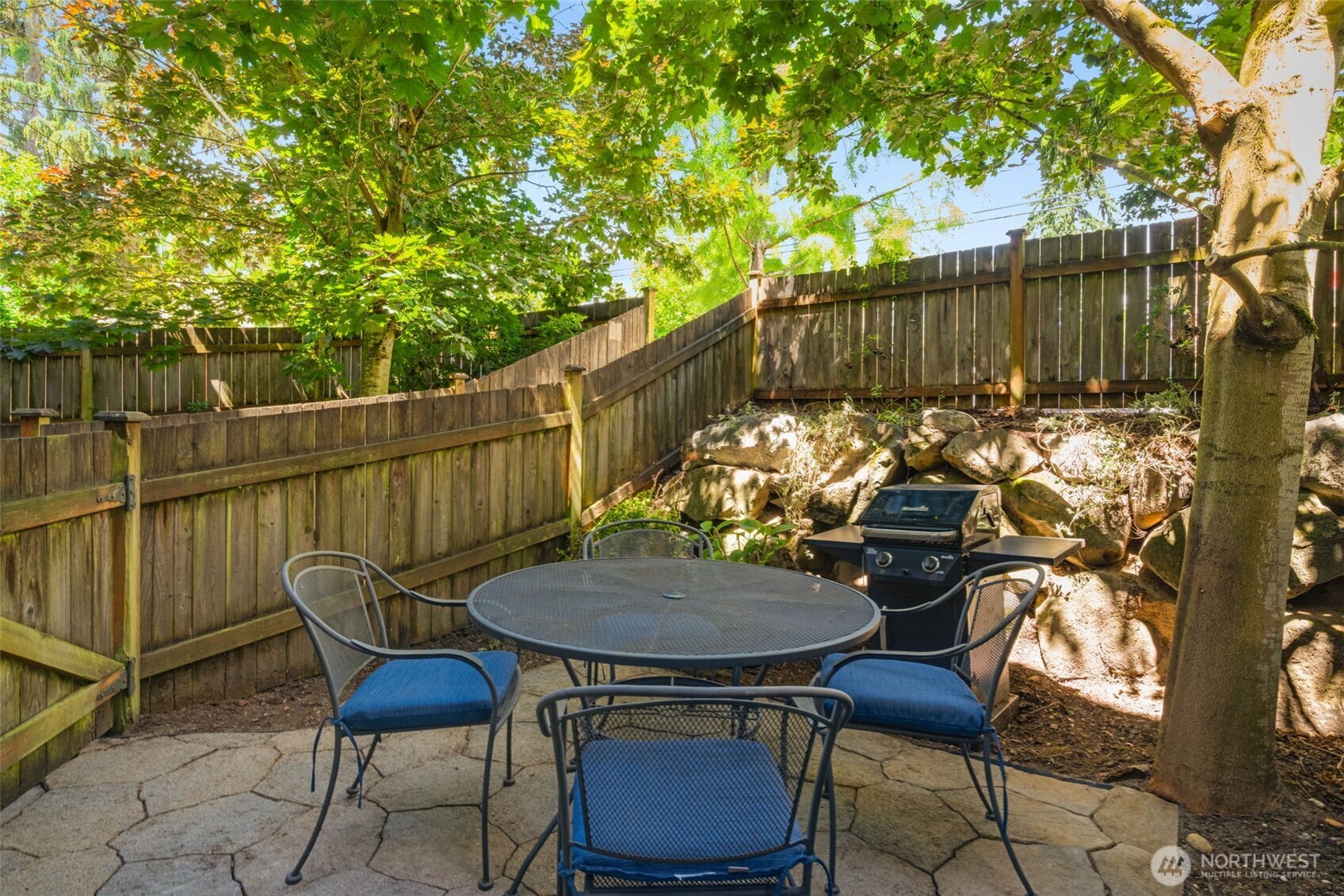 935 North 97th Street, Unit B Seattle, WA 98103 - Photo 36 of 37