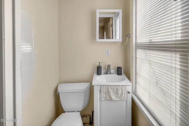 $159,900 | 29 Bradford Street, Albany, NY 12206