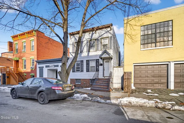 $159,900 | 29 Bradford Street, Albany, NY 12206