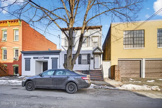 $159,900 | 29 Bradford Street, Albany, NY 12206
