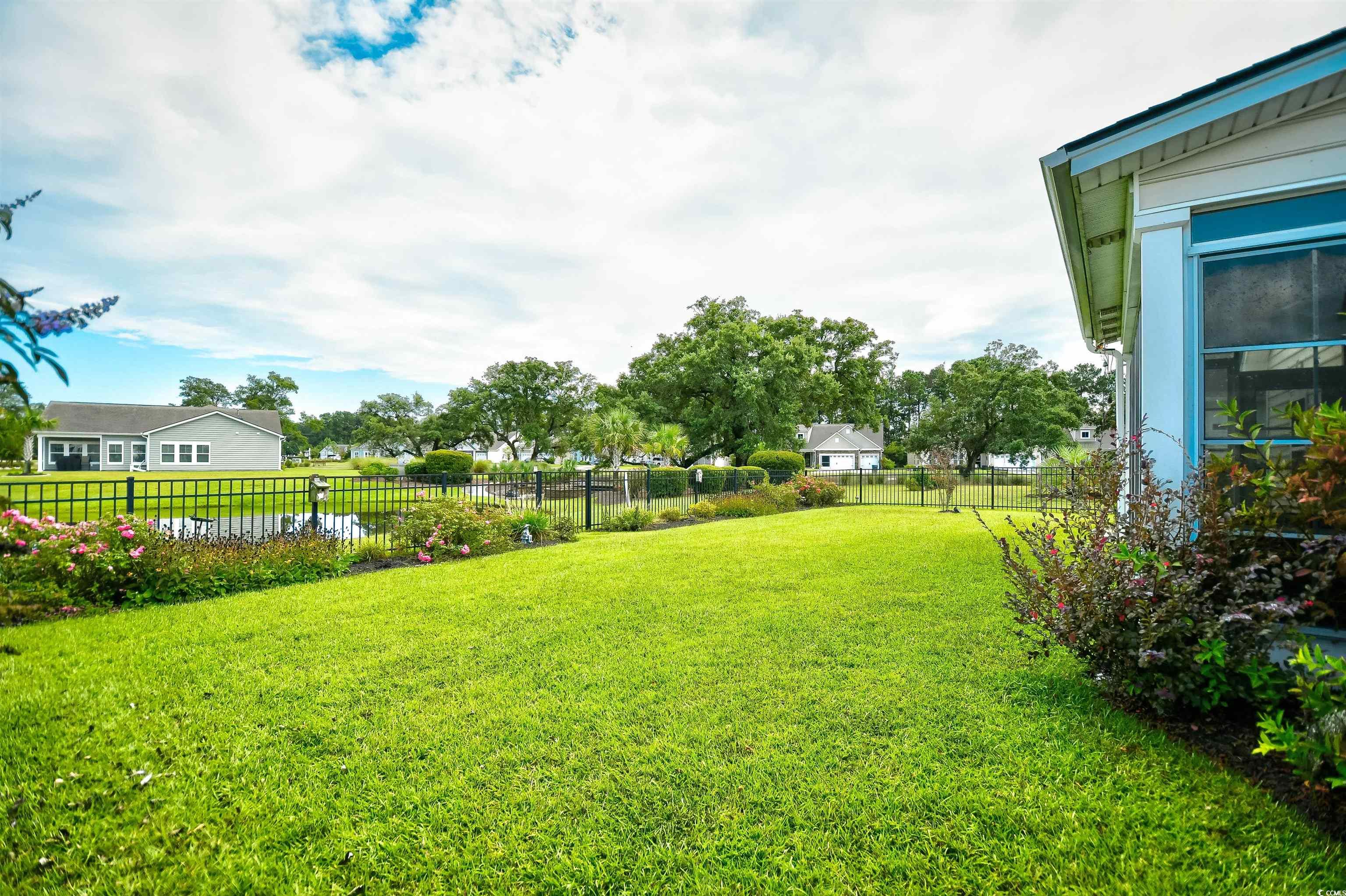 437 Oaklanding Lane Murrells Inlet, SC 29576 - Photo 37 of 40 Gallery Image 37