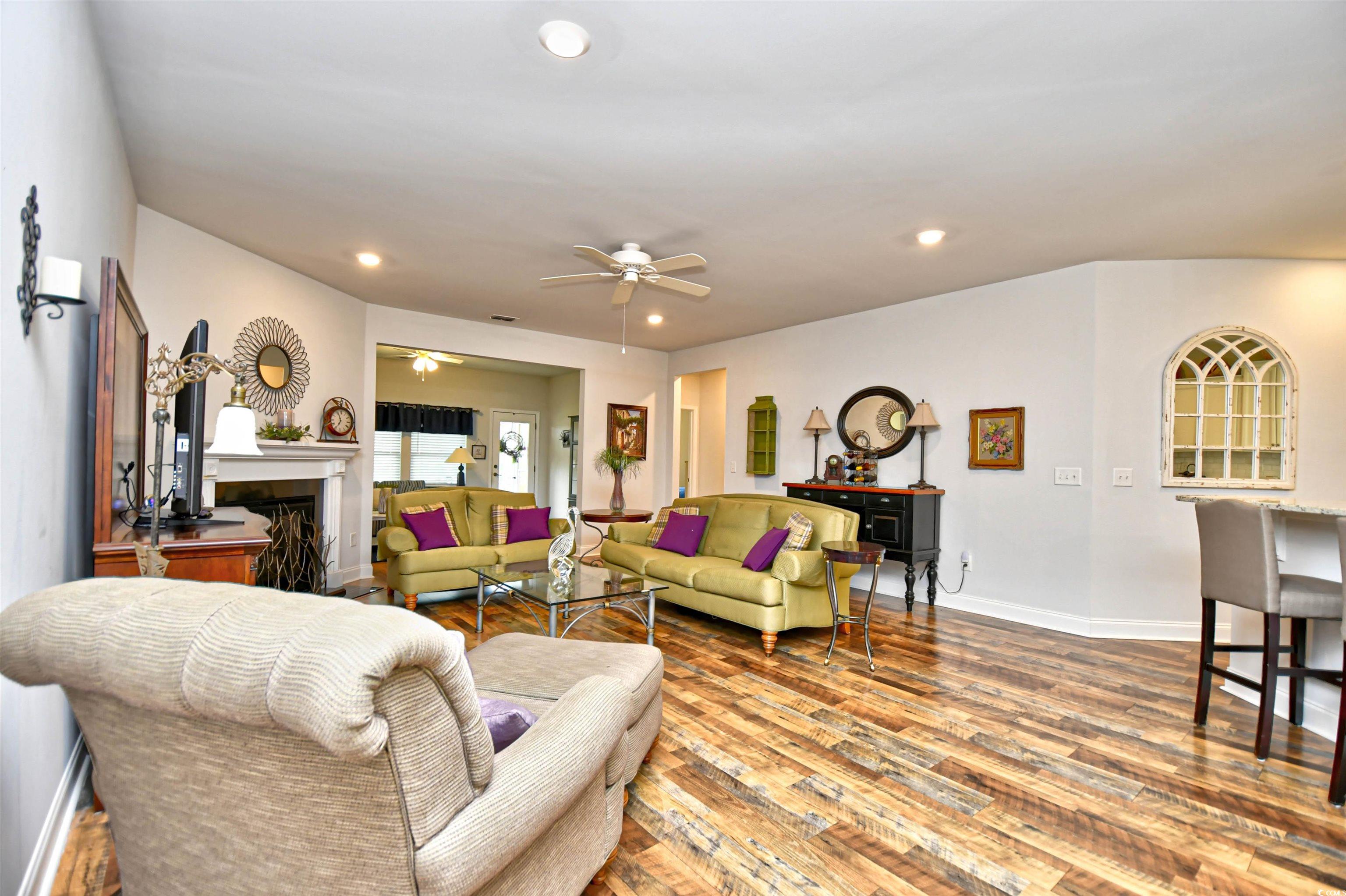 437 Oaklanding Lane Murrells Inlet, SC 29576 - Photo 8 of 40 Gallery Image 8