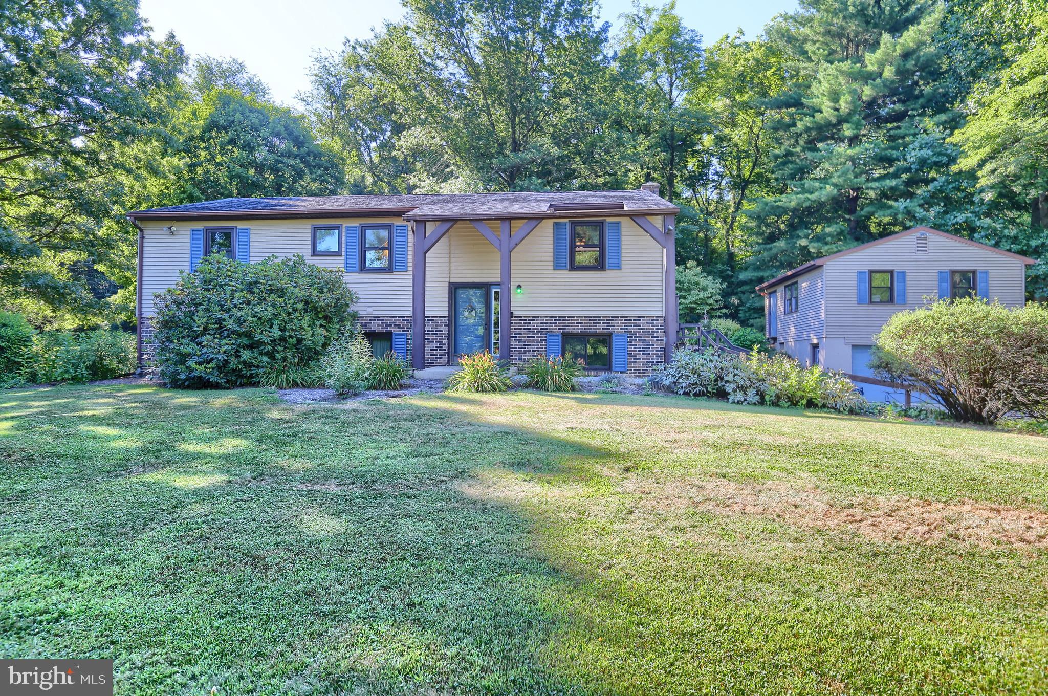 2118 Walnut Bottom Road Carlisle, PA 17015 - Photo 4 of 40 Gallery Image 4