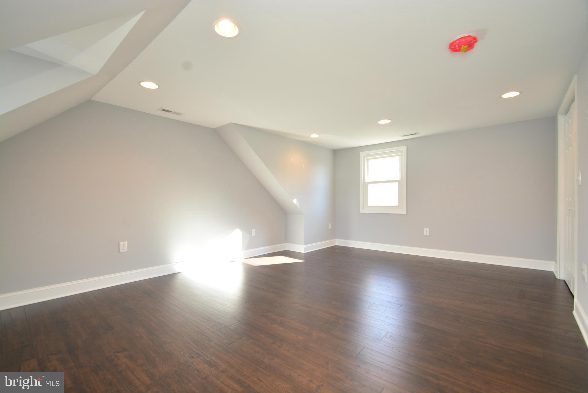 8207 Watersedge Road Baltimore, MD 21222 - Photo 17 of 30 Bedroom