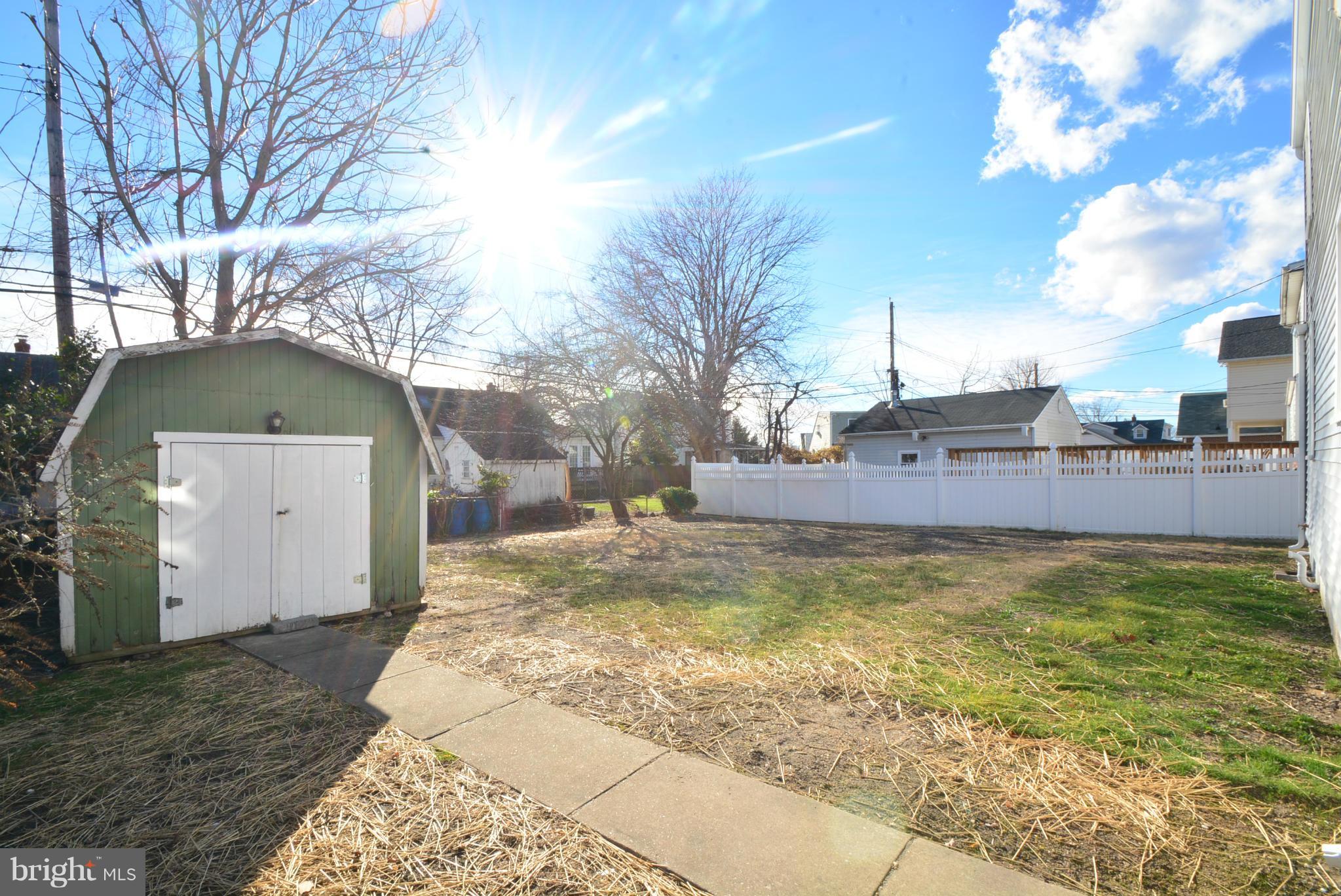 8207 Watersedge Road Baltimore, MD 21222 - Photo 27 of 30 Exterior (Rear)