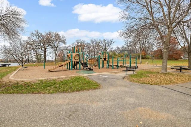 $2,495 | 16872 90th Court North, Maple Grove, MN 55311