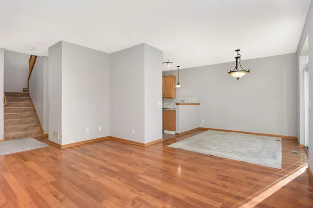 $2,495 | 16872 90th Court North, Maple Grove, MN 55311