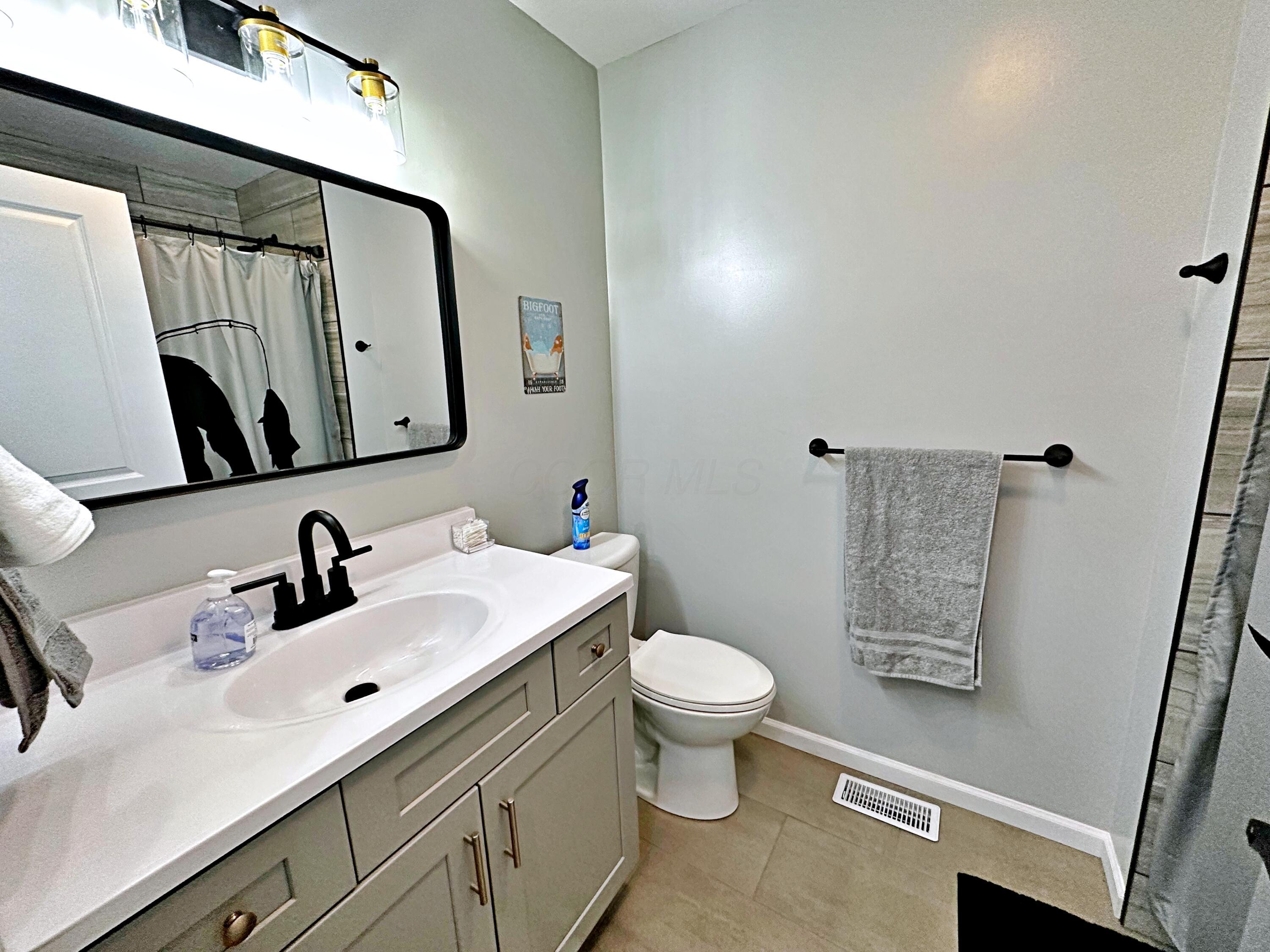 31096 Mays Road Logan, OH 43138 - Photo 22 of 49 Bathroom #2