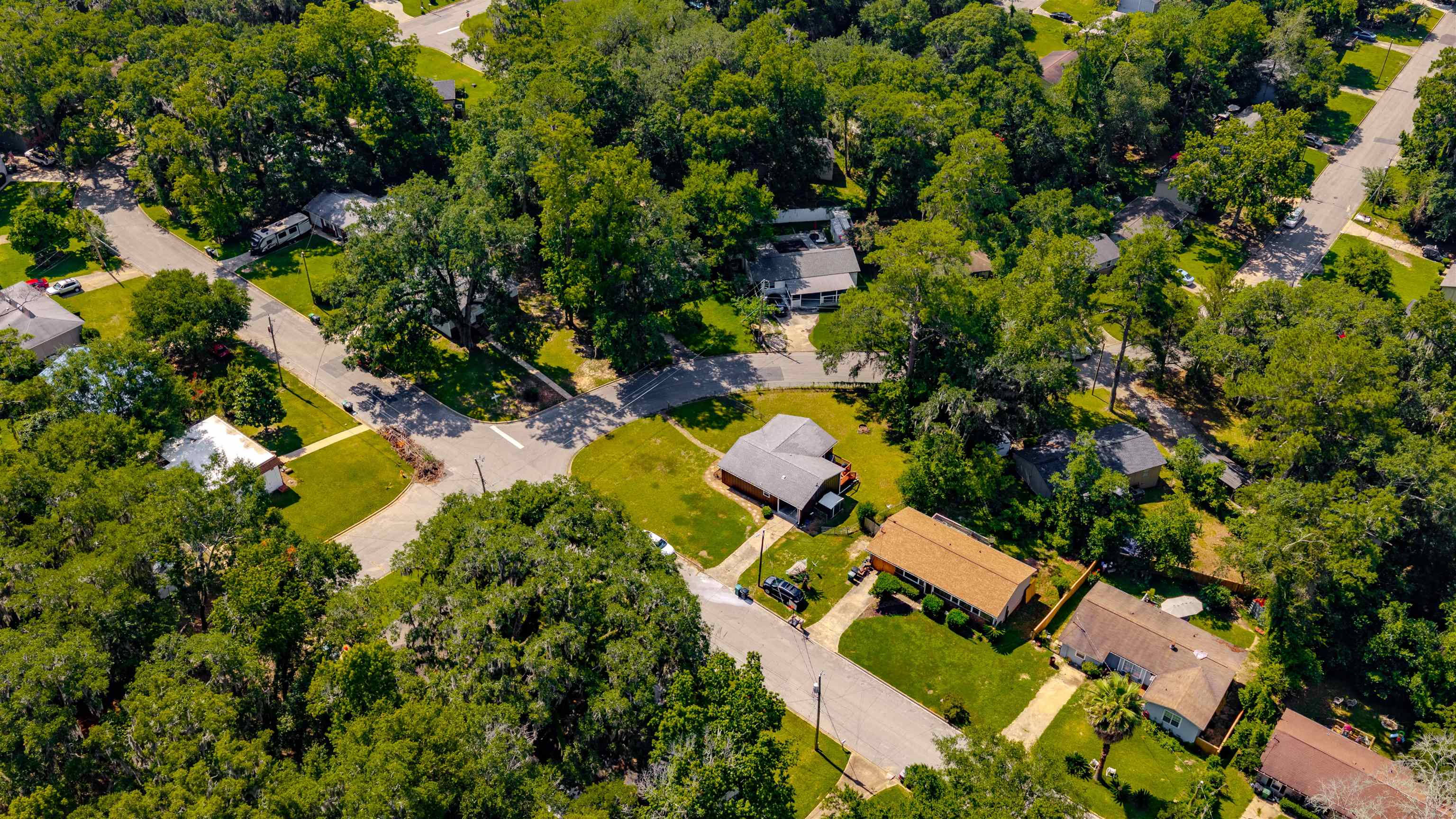 4130 Wiggington Road Tallahassee, FL 32303 - Photo 35 of 38