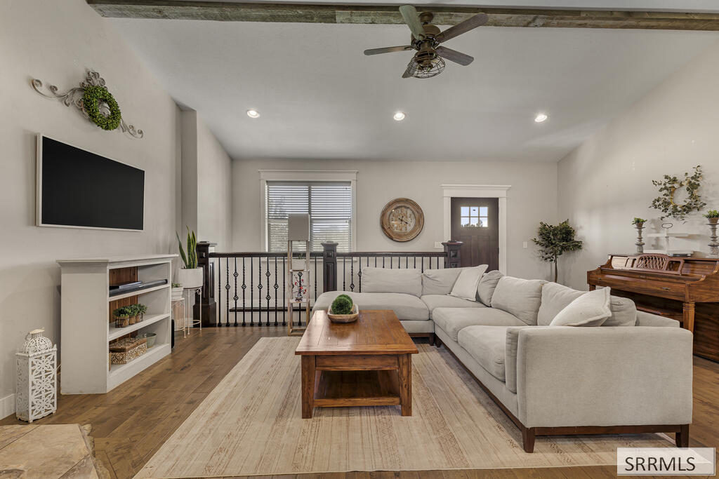 258 4520 East Rigby, ID 83442 - Photo 6 of 63 Living Room