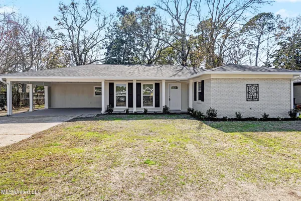 $218,750 | 2009 Graveline Road, Gautier, MS 39553