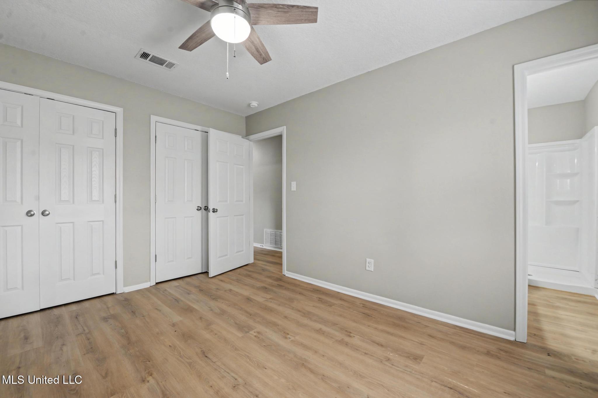 2009 Graveline Road Gautier, MS 39553 - Photo 11 of 29 011