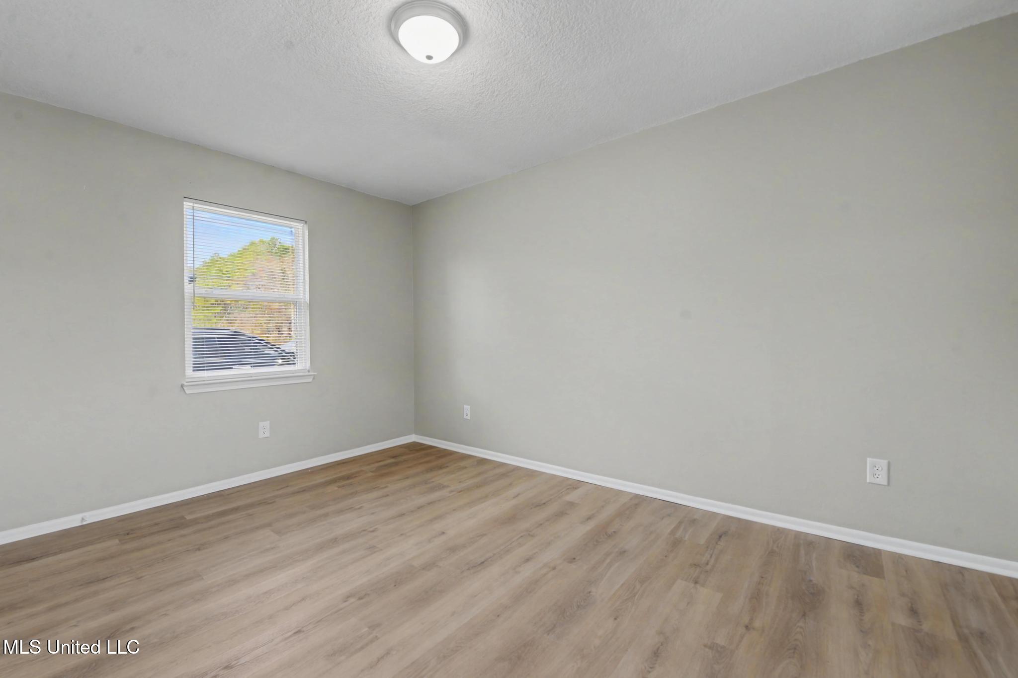 2009 Graveline Road Gautier, MS 39553 - Photo 15 of 29 015