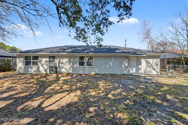 $218,750 | 2009 Graveline Road, Gautier, MS 39553