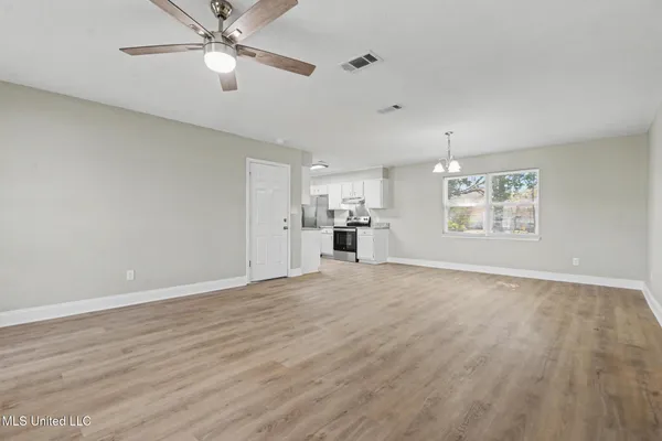 $218,750 | 2009 Graveline Road, Gautier, MS 39553