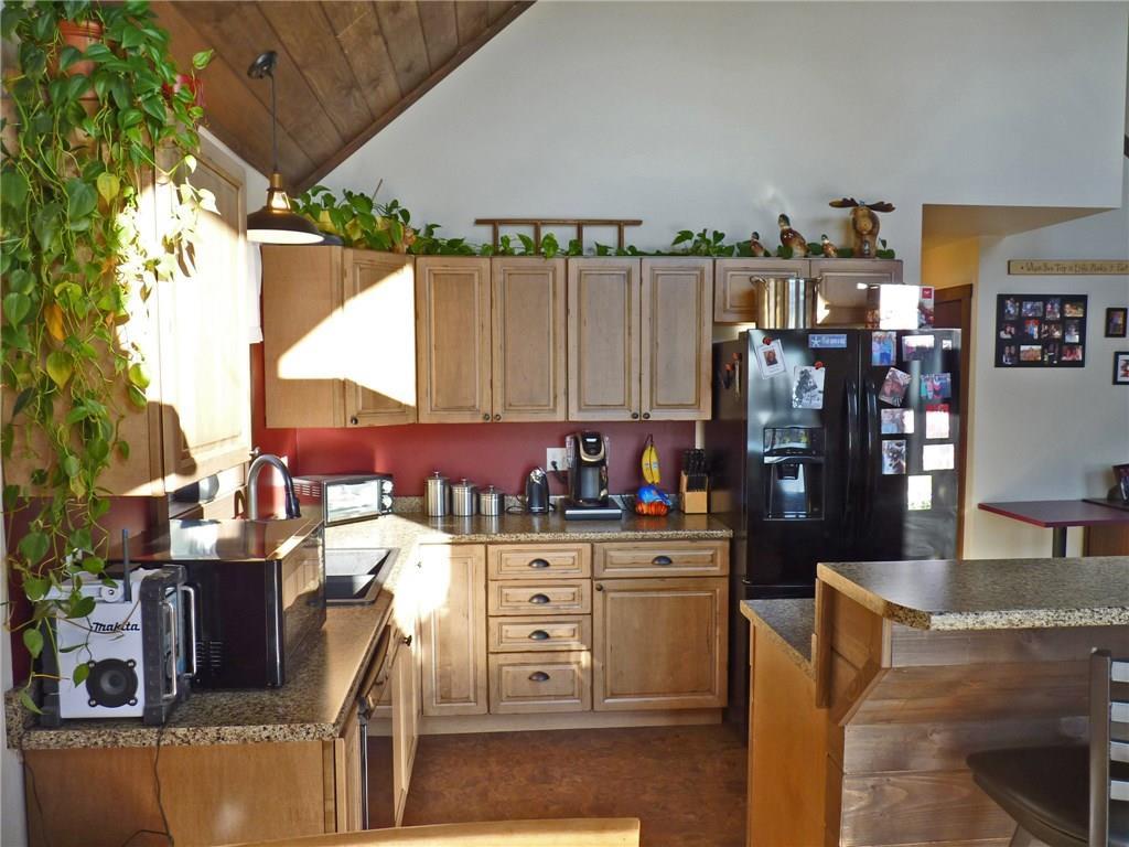 20 Fenwick Way Ellsworth, ME 04605 - Photo 7 of 28 Beautiful kitchen cabinets and...