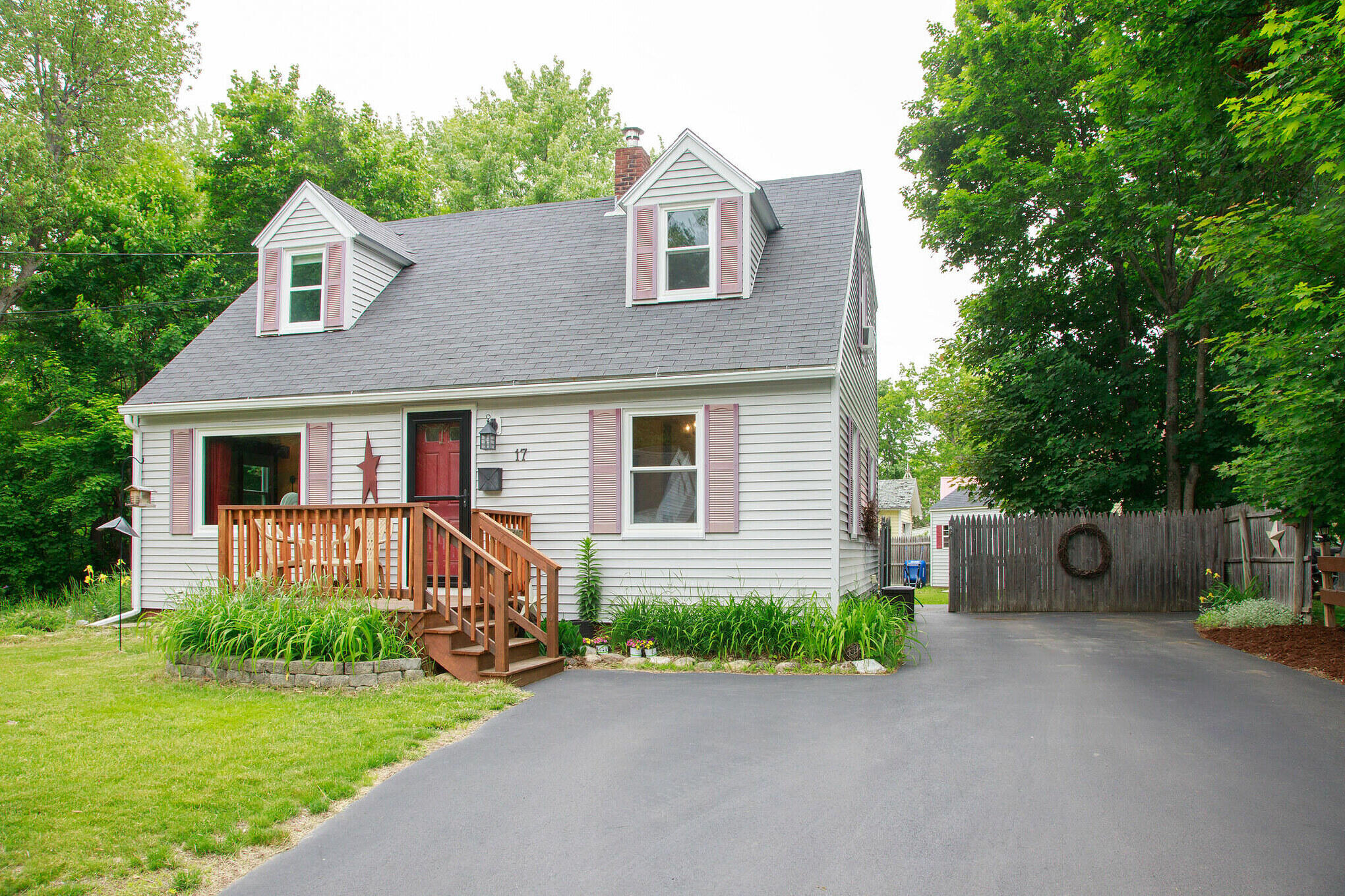 17 Roles Street Springvale, ME 04083 - Photo 2 of 30 B70A9986-11235888