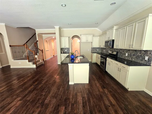 $385,000 | 23122 Biddle Drive, Porter, TX 77365