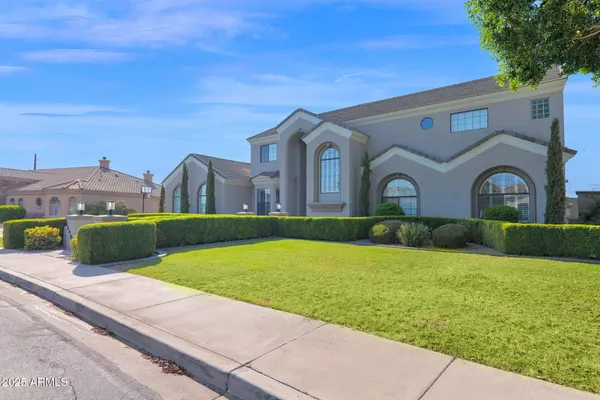$1,350,000 | 2040 East Norcroft Street, Mesa, AZ 85213