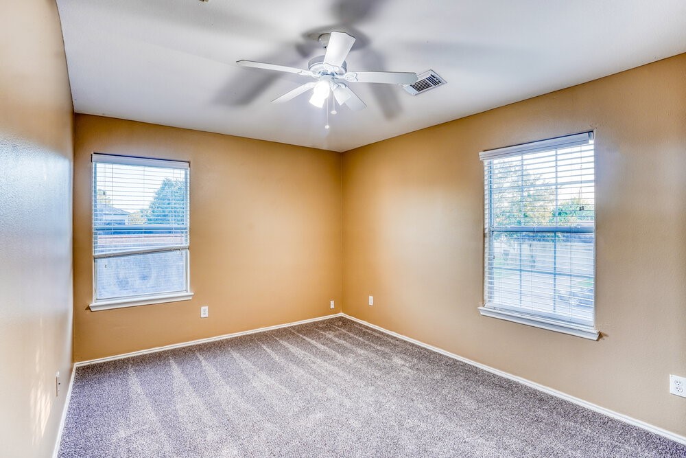 8223 Wainwright Way Rosharon, TX 77583 - Photo 15 of 17 Gallery Image 15