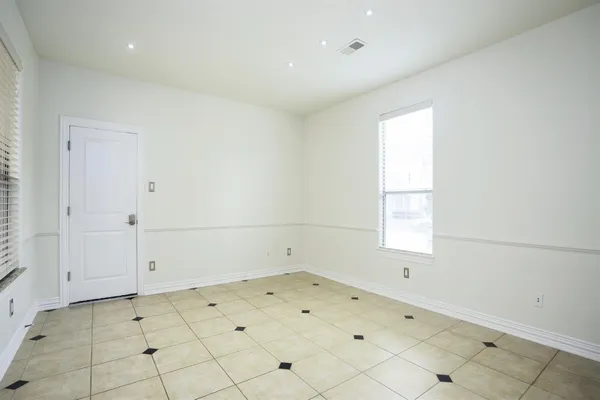 $3,400 | 2043 Palm Forest Lane, Houston, TX 77077