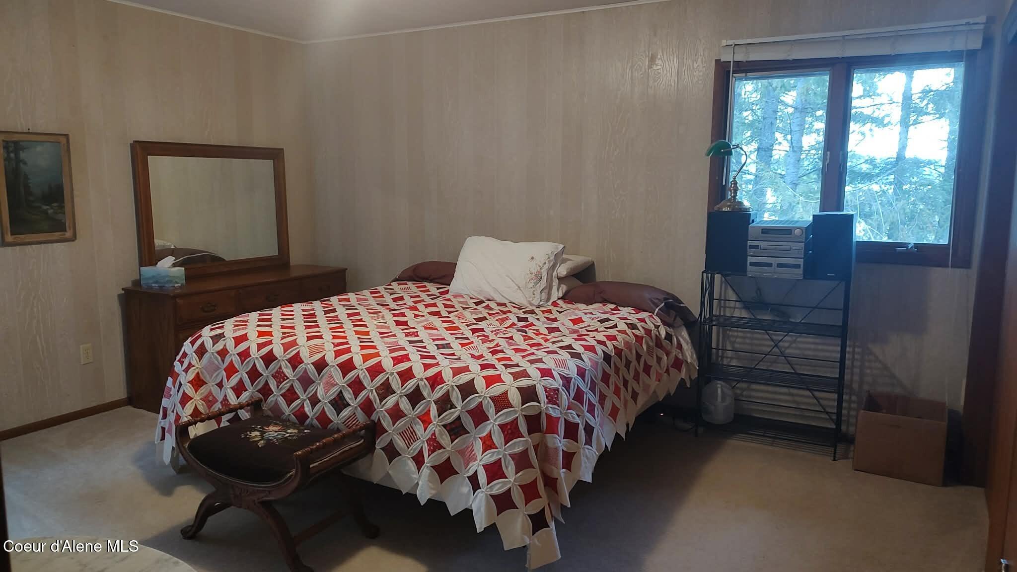 476 Clinton Avenue Coolin, ID 83821 - Photo 20 of 35 Upstairs bedroom