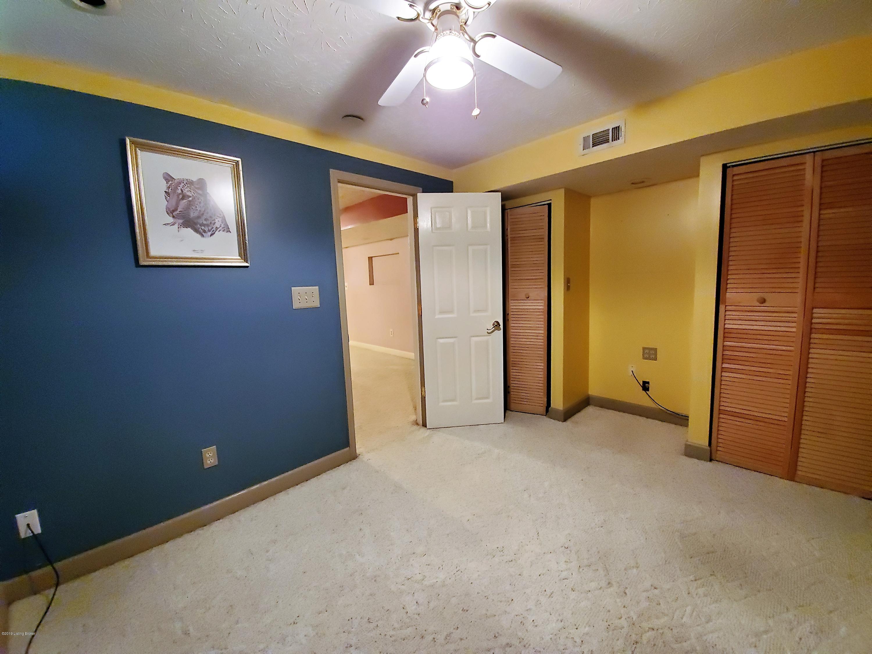 13802 Medora Road Louisville, KY 40272 - Photo 27 of 44 20190524_173335 (2)