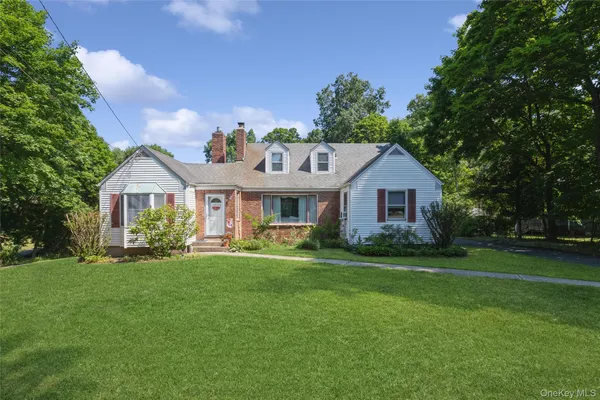 $699,999 | 199 North Country Road, Port Jefferson, NY 11777